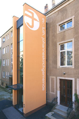 Fahrstuhl am Gemeindehaus Fiedlerstraße